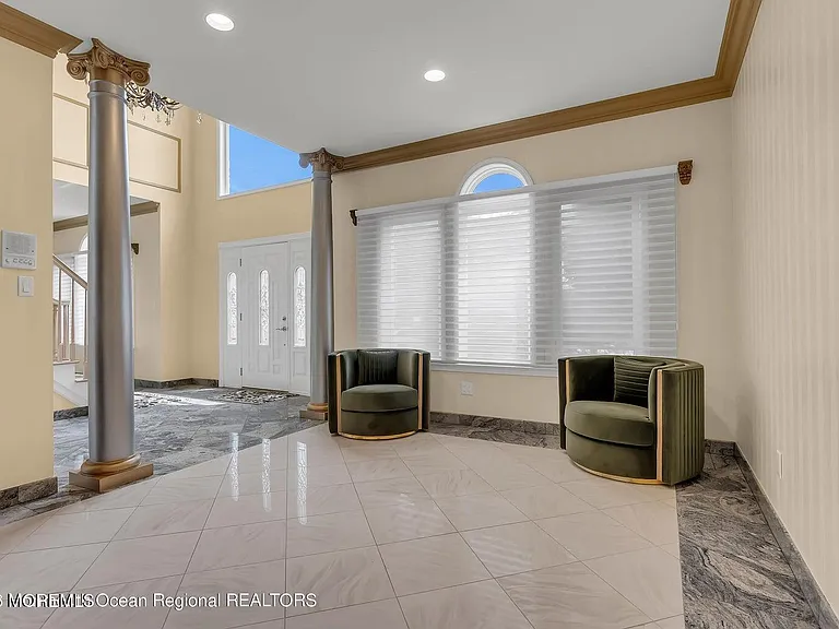 7 Mackenzie Rd — Photo 8