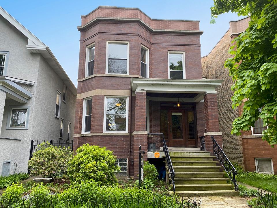 1st image of 1715 W Carmen Ave