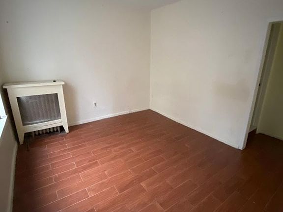 3rd image of 1015 Longfellow Ave #1