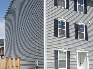 38 Hanger Ct, Inwood, WV 25428