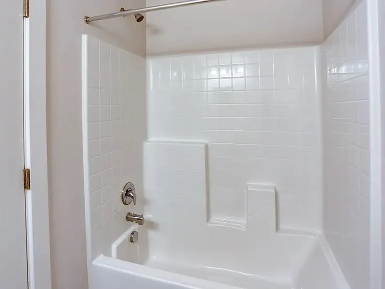 Move in and Save at Creekside Townhomes! — Photo 10