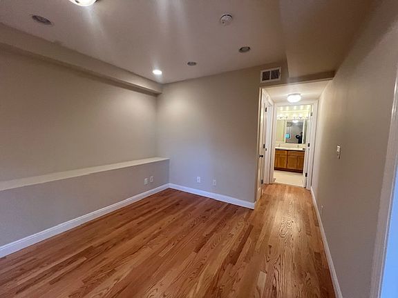 4th image of 1490 24th Ave