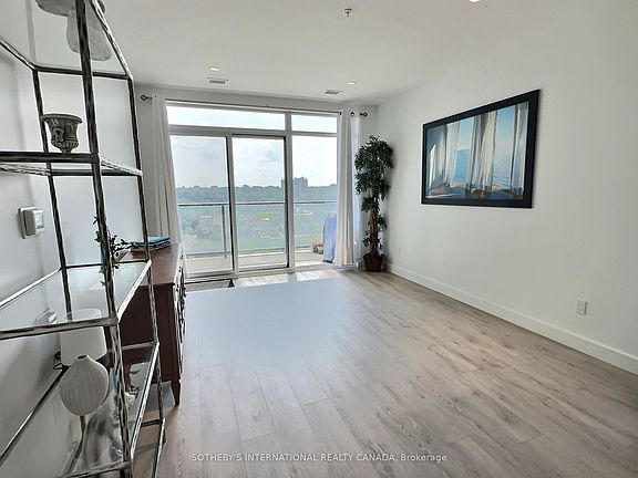 5th image of 15 Glebe St #1107