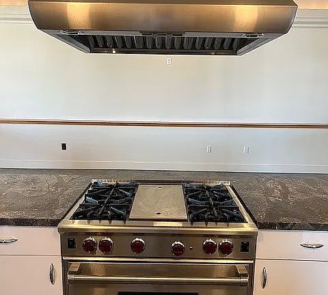 5th image of 2764 1st Ave S Unit 200