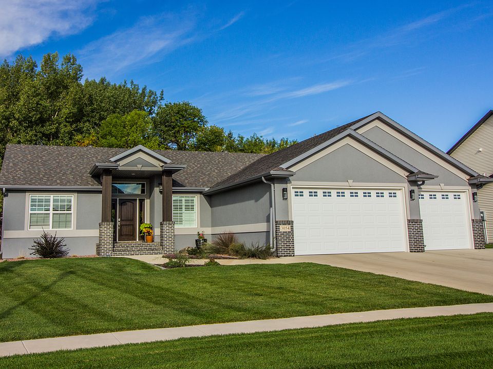 1st image of 3054 Claire Dr E