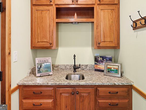 56th image of 230 Woodside Ln