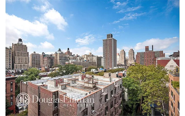Sold by Douglas Elliman | media 24