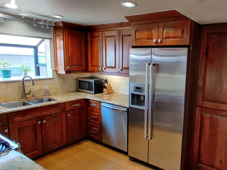 1639 Selby Ave #E — Photo 7
