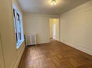 30-36 34th St #2E, Astoria, NY 11103