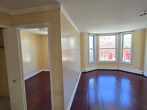 4th image of 876 E 167th St #2