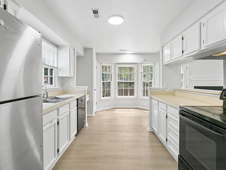 903 Belvoir Cir — Photo 10