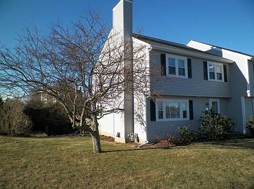 2nd image of 63 Stafford St