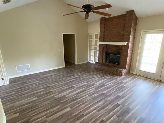 5th image of 1884 Plantation Oaks Dr