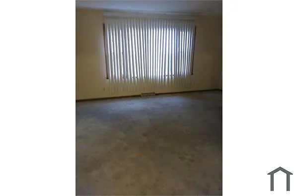 Building Photo - 607 N 2nd St #1