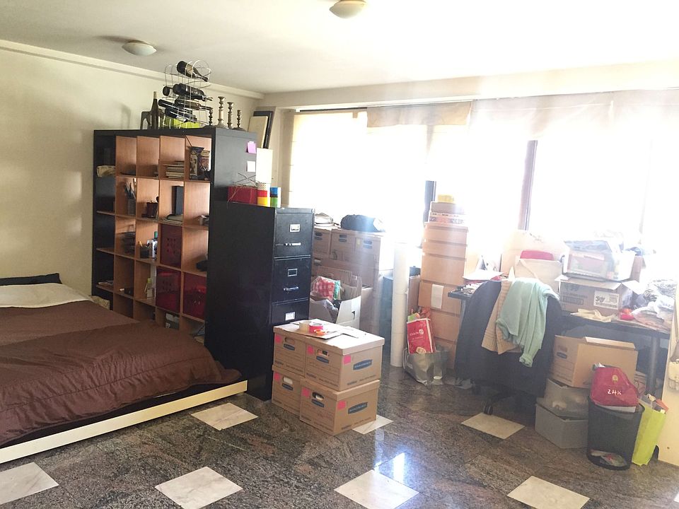 1st image of 77 Allen St APT 3A