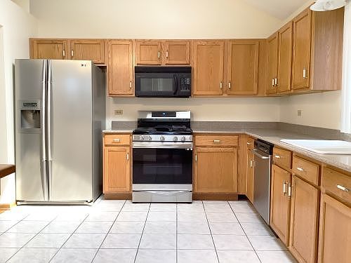 5th image of 10843 S Ave E