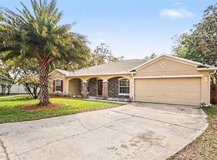 100 FESTIVE COURT, CHULUOTA, FL 32766