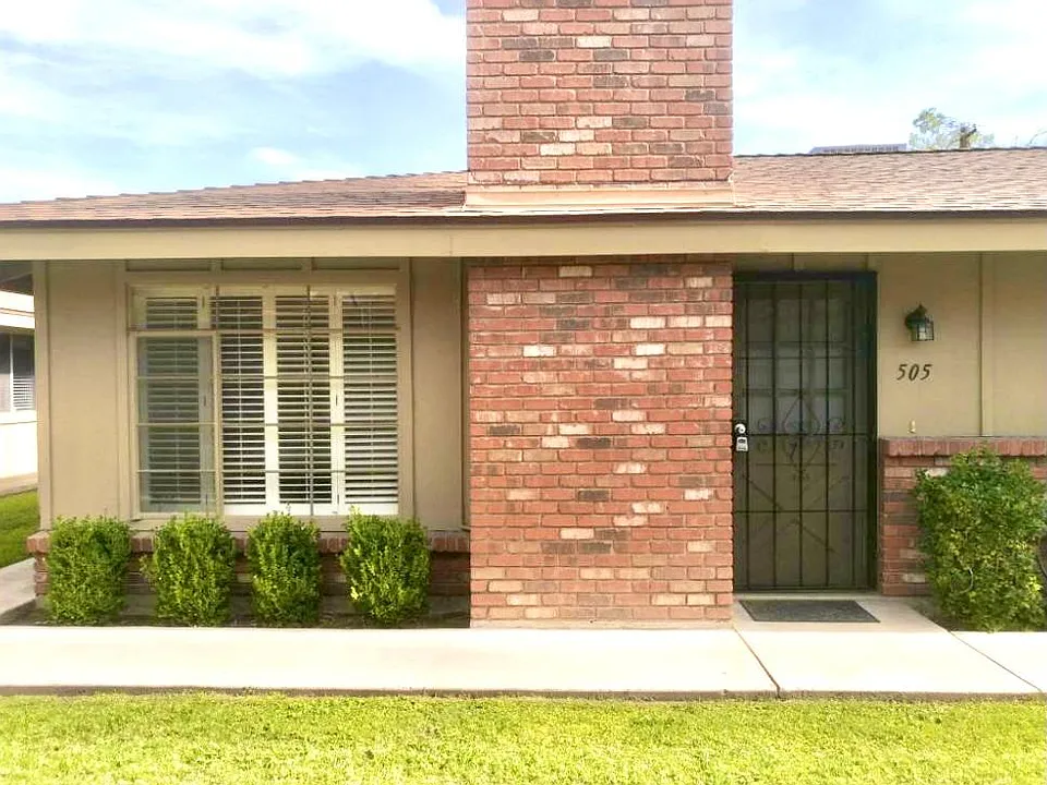 505 E Huntington Dr #1