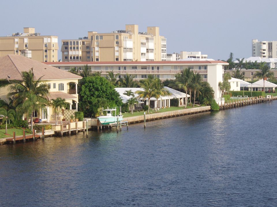 Prime Waterfront Location