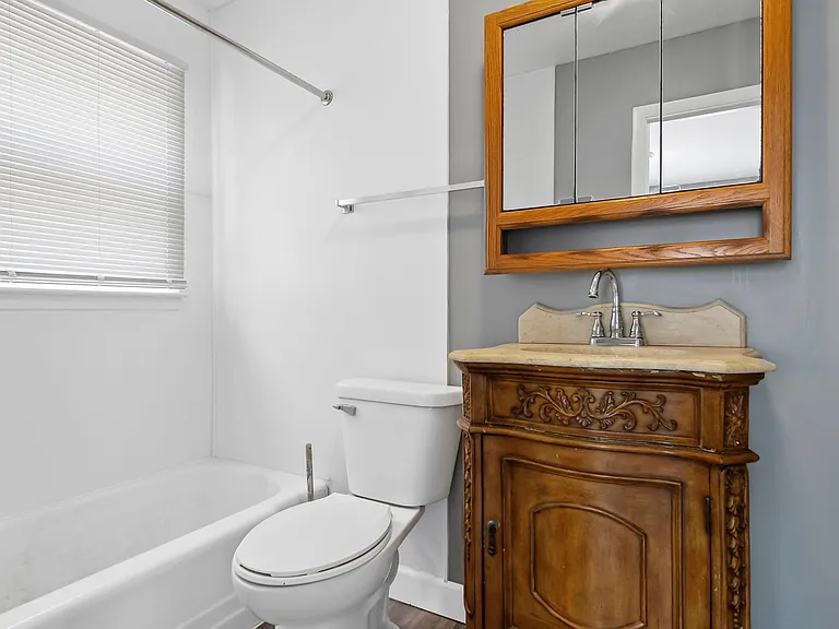1301 Whittier Ave — Photo 15