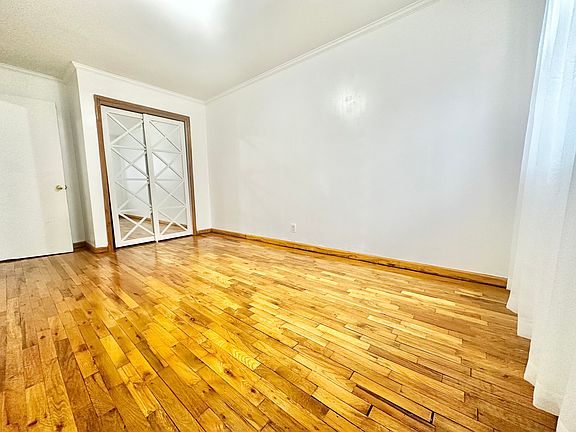4th image of 15356 77th Ave APT 1