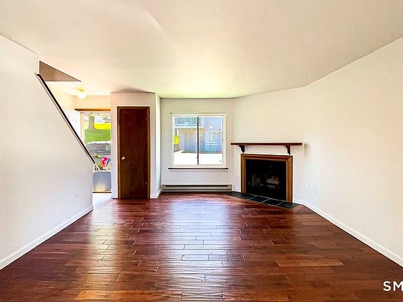 5th image of 151 Shelter Rock Road #76