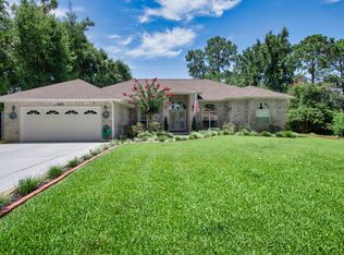 8889 Bahia Vista Ln, Navarre, FL 32566