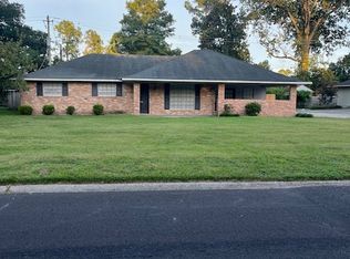 1176 Kimbro Dr, Baton Rouge, LA 70808