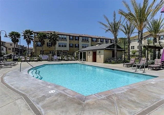 22120 Barrington Way #B — Photo 27