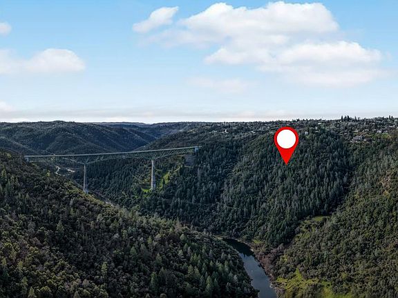 3rd image of Tree Top Ln