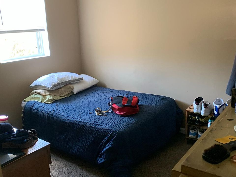 2nd image of 2113 Columbia Ave