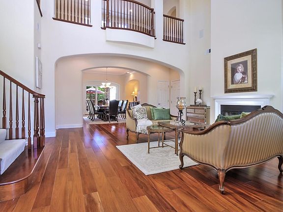 3rd image of 6658 Broadacres Dr