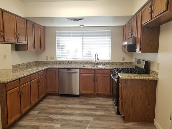 5th image of 8817 W Peck Dr