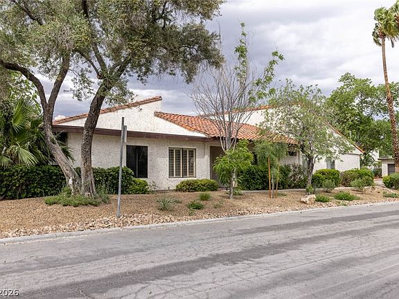 2nd image of 2795 San Martin Ct