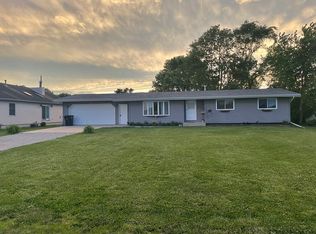 203 5th St, South Pekin, IL