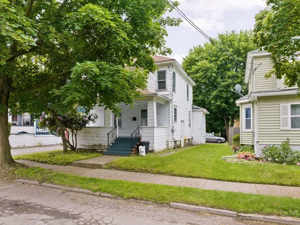 40 Jackson Ave, Endicott, NY 13760