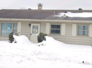 27 Field Rd, Silver Bay, MN 55614