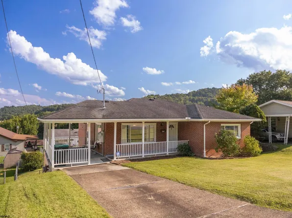 209 Paula Blvd, Clarksburg, WV 26301