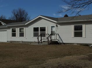 406 Elm St, Arapahoe, NE 68922
