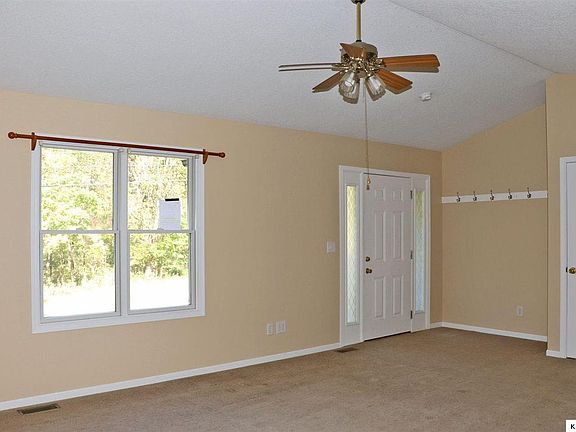 4th image of 3202 Apple Valley Dr