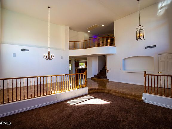 5th image of 1351 E CRESCENT Way