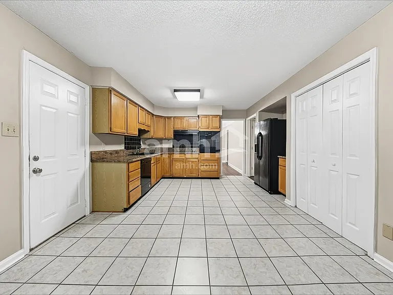 1517 Autumn Ridge Dr — Photo 4