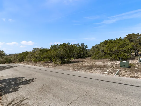 147 Private Road 1738, Mico, TX 78056