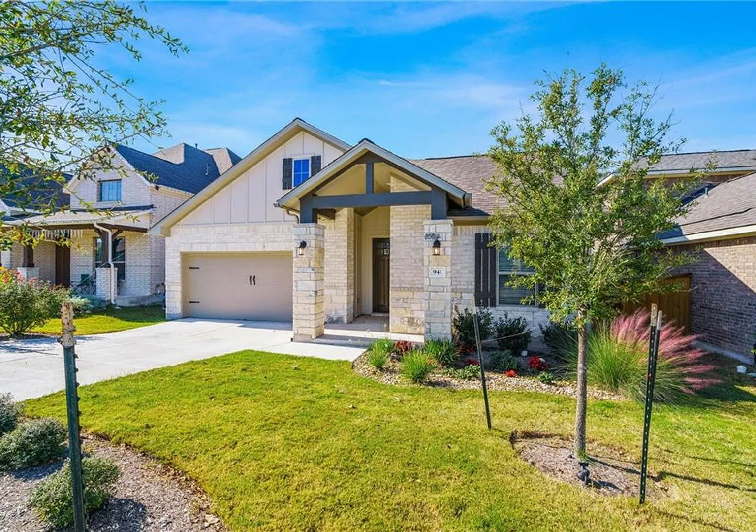 Amazing Updated 3-Bedroom Home in Palmera Ridge — Photo 2