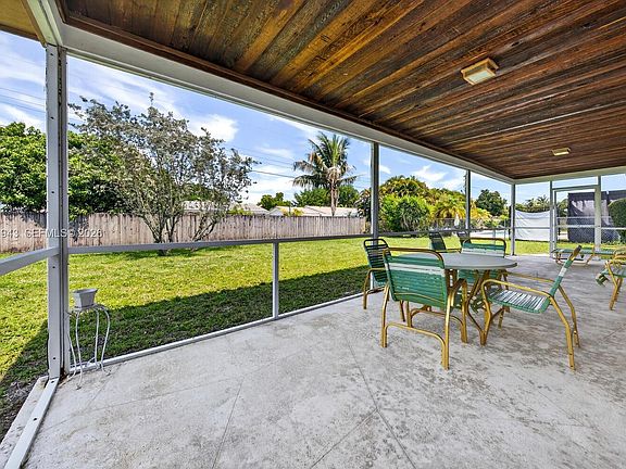 2nd image of 7241 NW 10th Pl