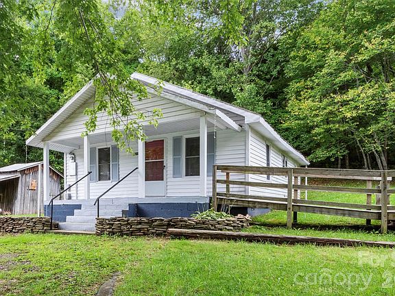 2nd image of 944 Georges Fork Rd