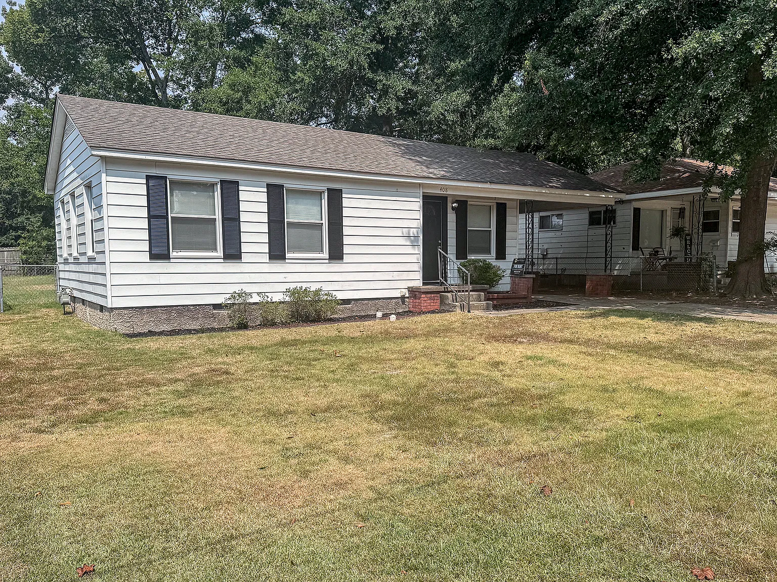 408 Troutt - 1 — Photo 2