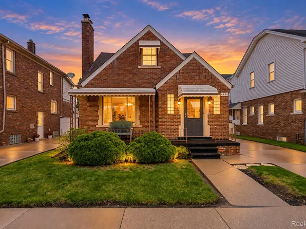 4420 Lapham St, Dearborn, MI 48126