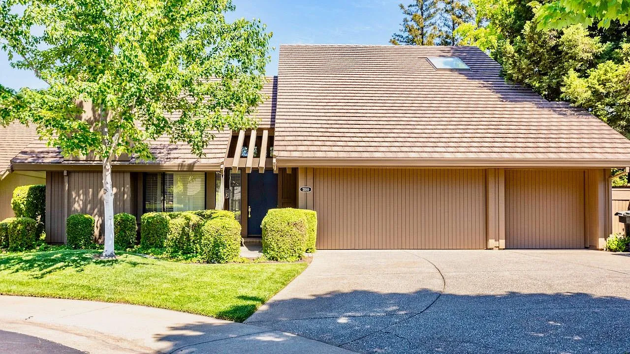 2100 Cassie Hill Pl photo 1