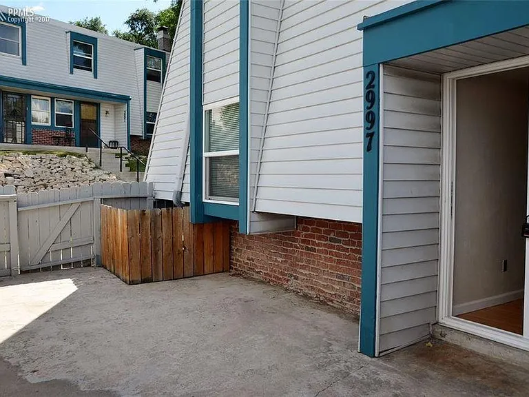 2997 E Fountain Blvd — Photo 3